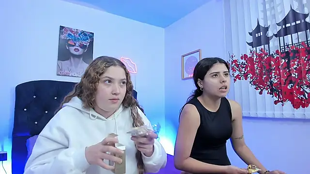 valeria and zoe online show from 9, 3, 2026