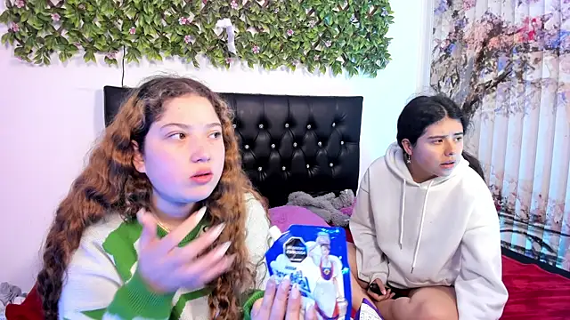 valeria and zoe online show from 7, 5, 2026
