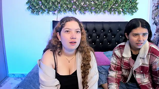 valeria and zoe online show from 12, 5, 2026