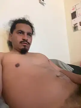 Snapshot of brownbonegangsta13 chatting on 23, 3, 2026 brownbonegangsta13 online show from 23, 3, 2026