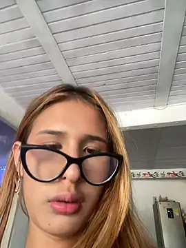 Angela Garciaa online show from 16, 7, 2026