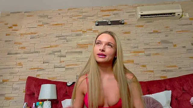 Snapshot of LannaSkyy chatting on 11, 3, 2026 LannaSkyy online show from 11, 3, 2026