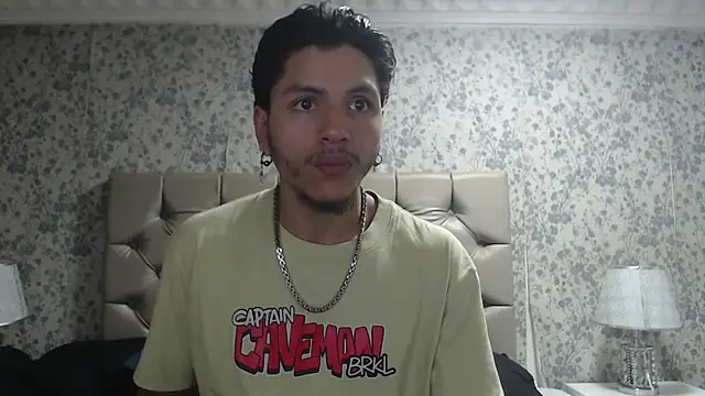 Snapshot of DanteLuxx chatting on 19, 3, 2026 DanteLuxx online show from 19, 3, 2026