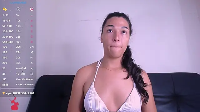 Snapshot of lovee_megan chatting on 11, 3, 2026 lovee megan online show from 11, 3, 2026