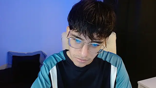 Snapshot of noah_millerx chatting on 10, 7, 2026 noah millerx online show from 10, 7, 2026