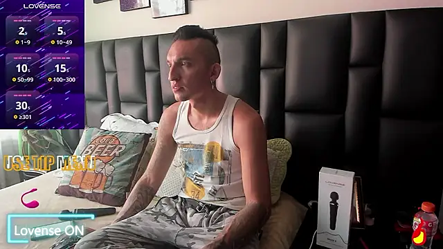 Snapshot of Mike_Waters chatting on 15, 3, 2026 Mike Waters online show from 15, 3, 2026