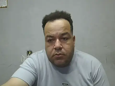 Snapshot of UrsoBissexualPauGrosso chatting on 18, 3, 2026 UrsoBissexualPauGrosso online show from 18, 3, 2026