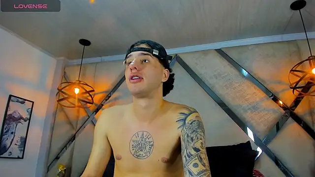 Snapshot of EXCLUSIVE8 chatting on 13, 3, 2026 EXCLUSIVE8 online show from 13, 3, 2026