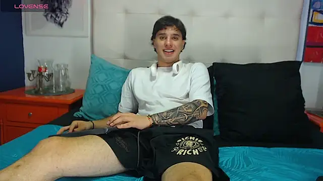 Snapshot of EXCLUSIVE8 chatting on 21, 3, 2026 EXCLUSIVE8 online show from 21, 3, 2026