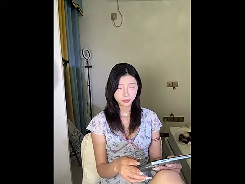 Y--F--LOVE online show from 20, 4, 2026