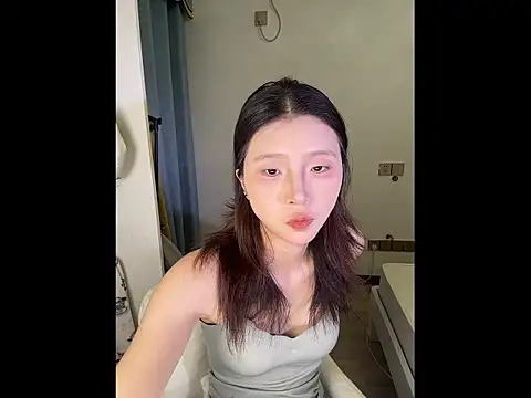 Y--F--LOVE online show from 5, 5, 2026