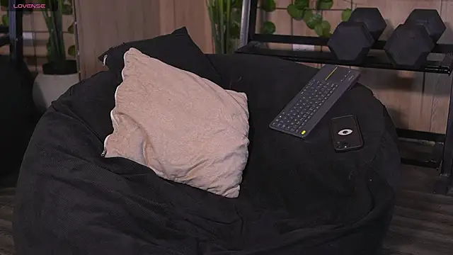 Snapshot of TianBrooks chatting on 11, 3, 2026 TianBrooks online show from 11, 3, 2026