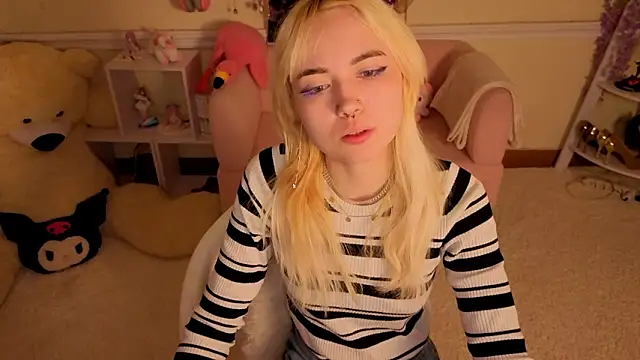 Iris Ivory online show from 14, 3, 2026