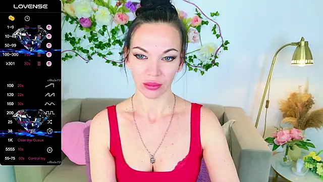 Snapshot of JulieHiL chatting on 13, 3, 2026 JulieHiL online show from 13, 3, 2026