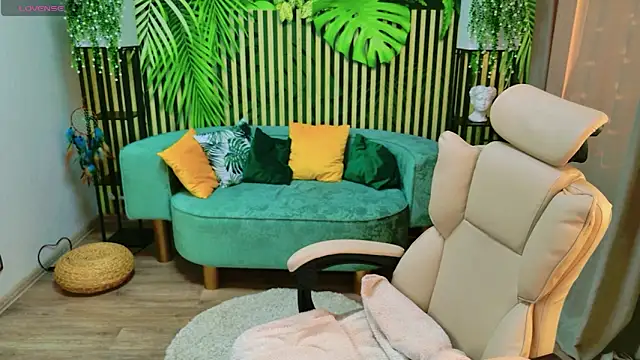 Snapshot of JulieHiL chatting on 14, 3, 2026 JulieHiL online show from 14, 3, 2026