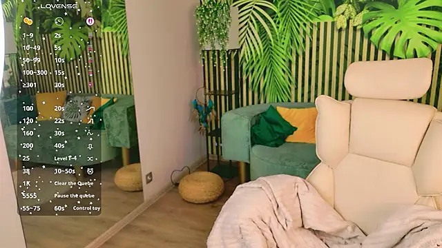 Snapshot of JulieHiL chatting on 19, 3, 2026 JulieHiL online show from 19, 3, 2026