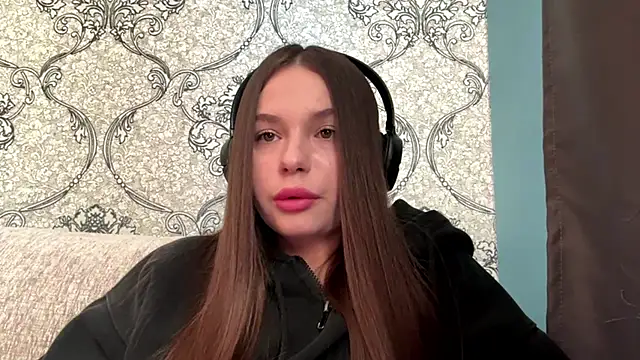 AkikoAnkrom online show from 12, 3, 2026