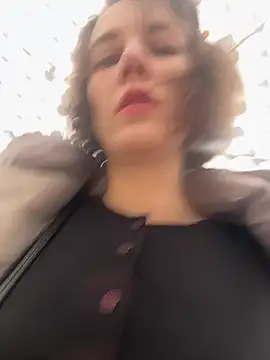 Snapshot of Kamorana chatting on 6, 3, 2026 Kamorana online show from 6, 3, 2026