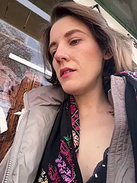 Snapshot of Kamorana chatting on 11, 3, 2026 Kamorana online show from 11, 3, 2026