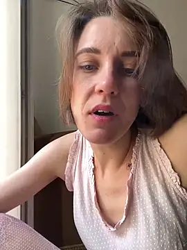 Snapshot of Kamorana chatting on 12, 3, 2026 Kamorana online show from 12, 3, 2026