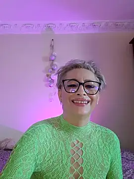 LunaBlaise online show from 6, 5, 2026
