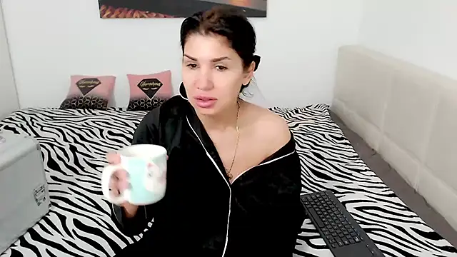 NickyHotXO online show from 7, 4, 2026