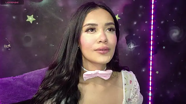 ValentinaRojass  online show from 29, 4, 2026