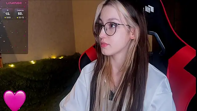 caramel 55 online show from 18, 3, 2026