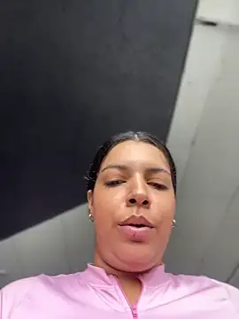 Arianna Moore online show from 6, 8, 2026