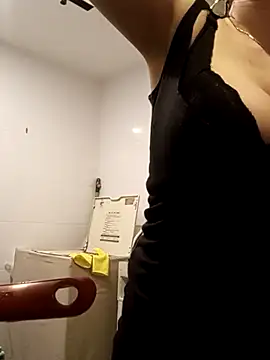 Snapshot of sirena_dorada29 chatting on 21, 3, 2026 sirena dorada29 online show from 21, 3, 2026