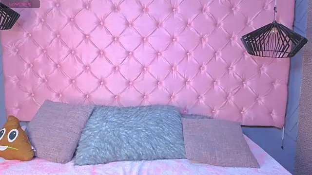 SARA HORNY- online show from 7, 8, 2026