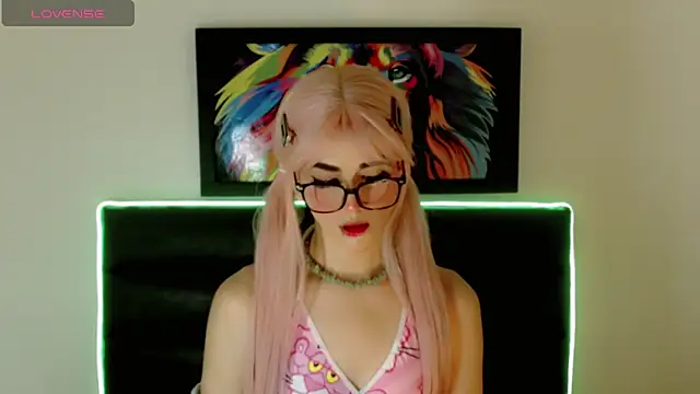 Snapshot of daphne_wilson chatting on 4, 3, 2026 daphne wilson online show from 4, 3, 2026