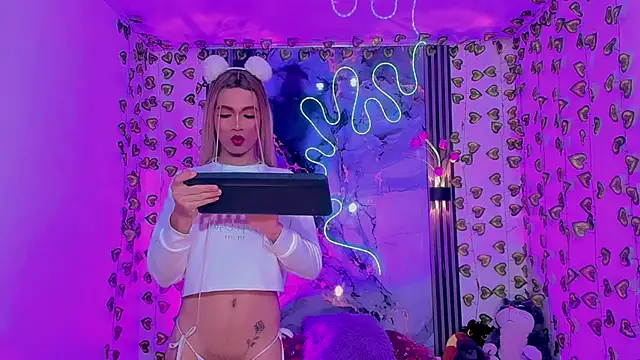 Snapshot of Roxy_alexa chatting on 15, 7, 2026 Roxy alexa online show from 15, 7, 2026
