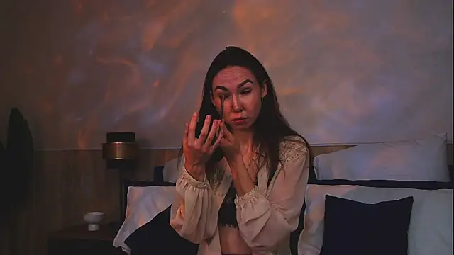 EmilyGray   online show from 16, 6, 2026