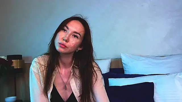 EmilyGray   online show from 22, 6, 2026