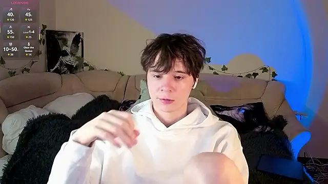 Snapshot of AnthonyCuutie chatting on 6, 3, 2026 AnthonyCuutie online show from 6, 3, 2026