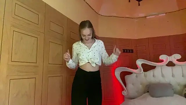 Snapshot of Anika_Socutehe chatting on 5, 3, 2026 Anika Socutehe online show from 5, 3, 2026