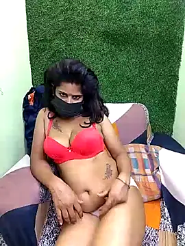 Snapshot of Tinaa_baby chatting on 13, 3, 2026 Tinaa baby online show from 13, 3, 2026