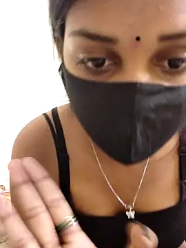 MAYA BED GIRL online show from 5, 5, 2026