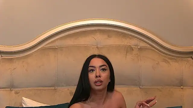 Snapshot of Kim_Skyleer chatting on 11, 3, 2026 Kim Skyleer online show from 11, 3, 2026