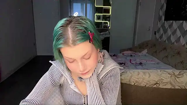 SalenaVeron online show from 3, 3, 2026