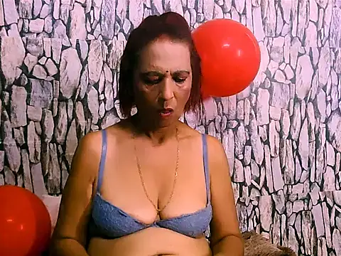 Snapshot of Hot_queen58 chatting on 8, 3, 2026 Hot queen58 online show from 8, 3, 2026