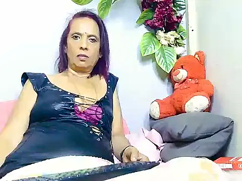 Hot queen58 online show from 21, 6, 2026