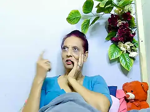 Hot queen58 online show from 25, 6, 2026