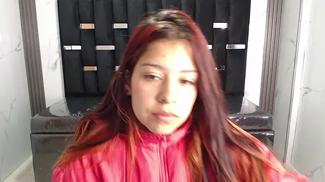 Snapshot of Sophirose_a chatting on 3, 3, 2026 Sophirose a online show from 3, 3, 2026