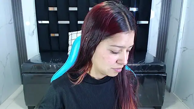 Snapshot of Sophirose_a chatting on 6, 3, 2026 Sophirose a online show from 6, 3, 2026