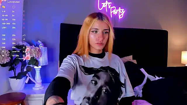 scarlett leex  online show from 30, 4, 2026