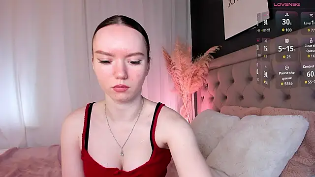 Snapshot of MilaKika chatting on 16, 3, 2026 MilaKika online show from 16, 3, 2026