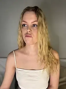 Divine Caress online show from 16, 5, 2026