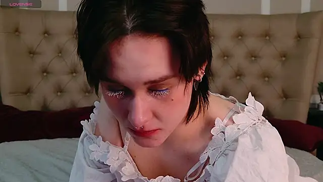 BlackLunaa online show from 6, 3, 2026